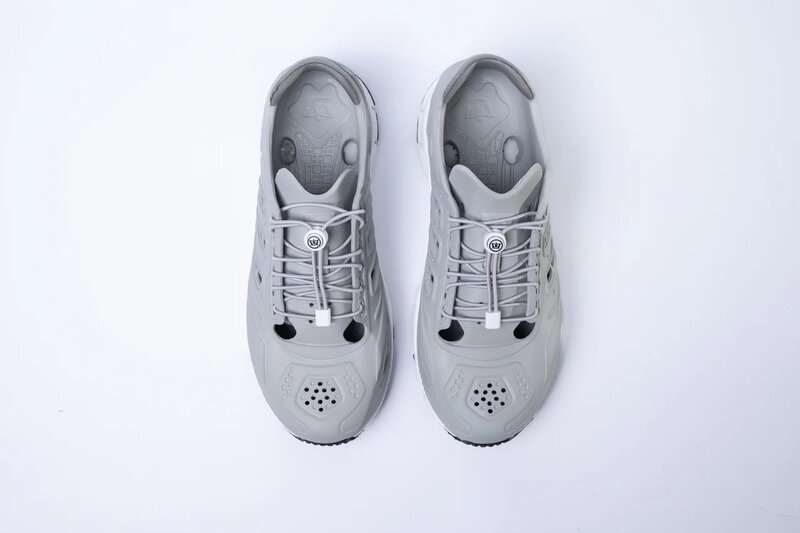 Closed Toe Lace Up Water Shoes for Men