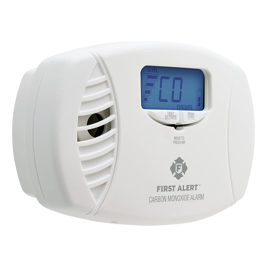 First Alert Plug in Carbon Monoxide Alarm with Digital Display